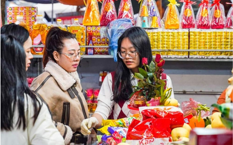 Gia chủ cần hạ lễ theo đúng thứ tự.