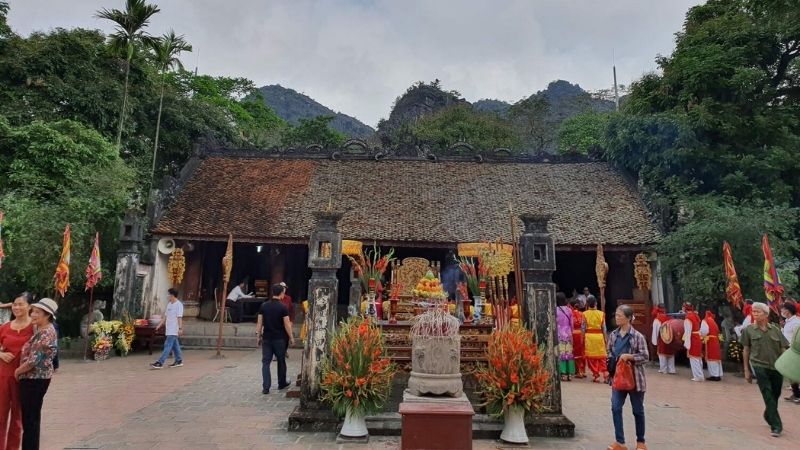 Lễ hội Hoa Lư tổ chức tại tại Khu di tích quốc gia đặc biệt Cố đô Hoa Lư Lễ hội Hoa Lư tổ chức tại tại Khu di tích quốc gia đặc biệt Cố đô Hoa Lư