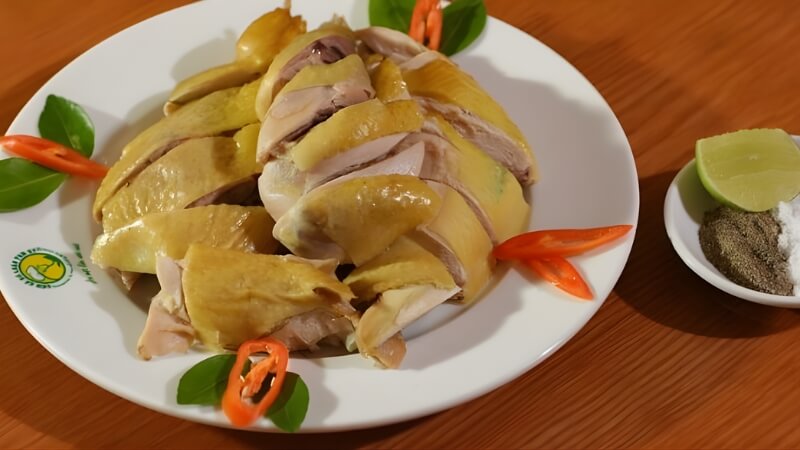 Xử lý thịt gà luộc (Gà cúng)