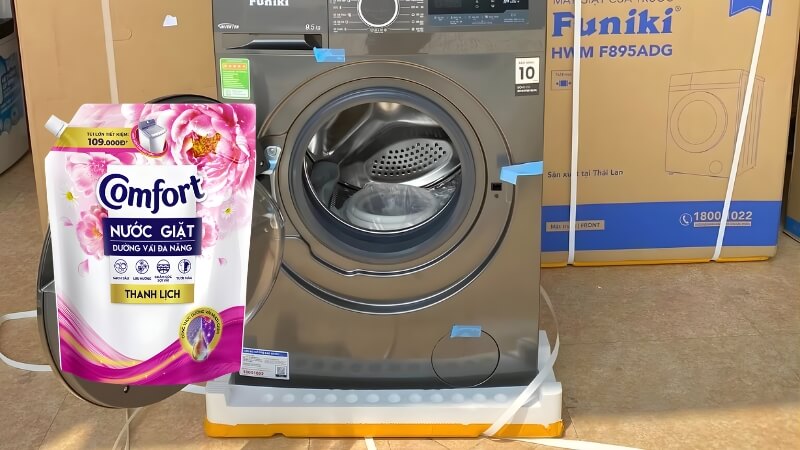 Nước giặt Comfort Cửa Trước - Hương thơm bền lâu 48 giờ