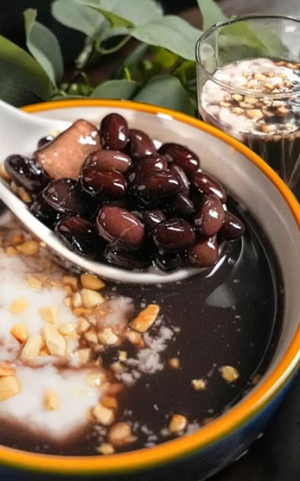 4 cách nấu chè đậu đen thơm ngon, thanh mát tại nhà