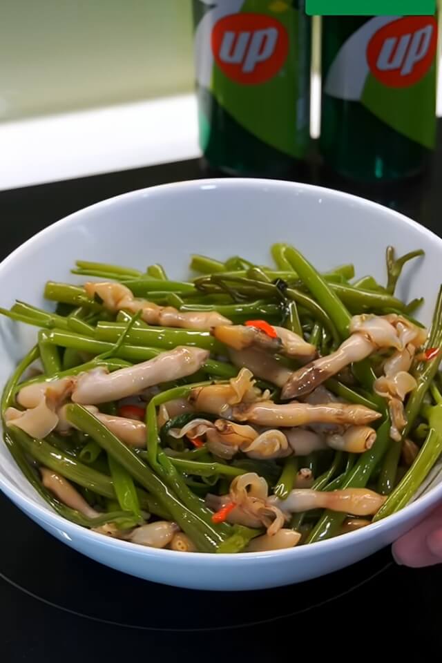 2 cách làm ốc móng tay xào rau muống, giòn ngon hấp dẫn