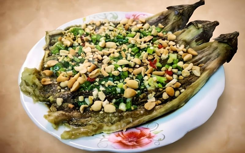 Thưởng thức nóng giúp món ăn tròn vị.