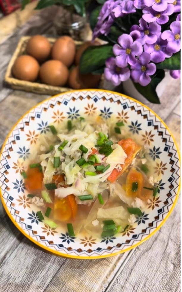 2 cách nấu canh bắp cải thịt bằm ngọt nước, thanh mát cho ngày hè