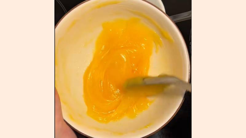 Thành phẩm món sốt dầu trứng Thành phẩm món sốt dầu trứng