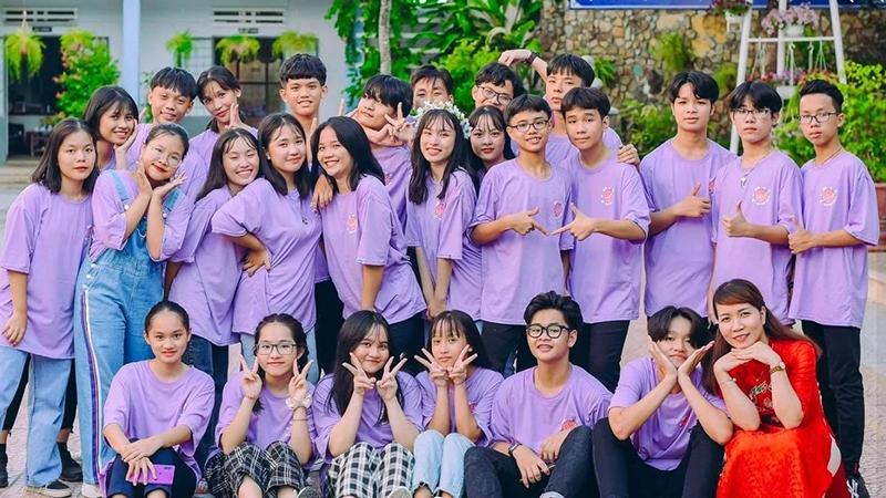 Mẫu áo lớp oversize 8 Mẫu áo lớp oversize 8