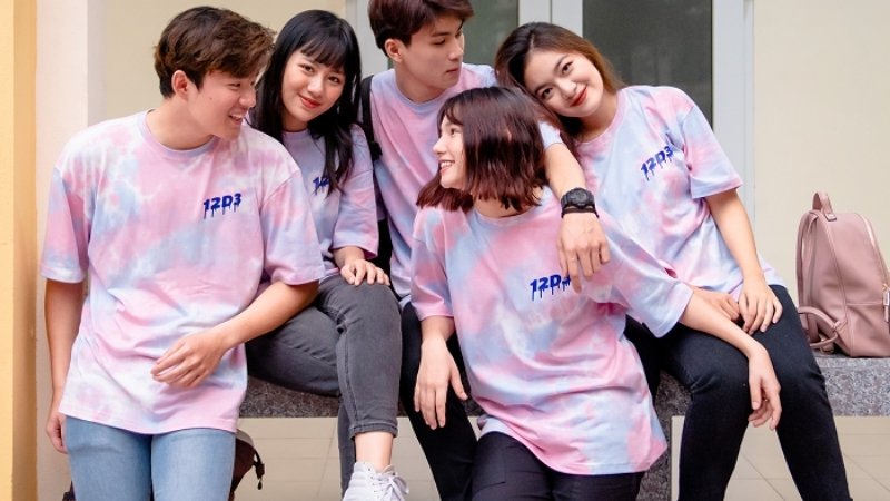 Mẫu áo lớp tie-dye 2 Mẫu áo lớp tie-dye 2