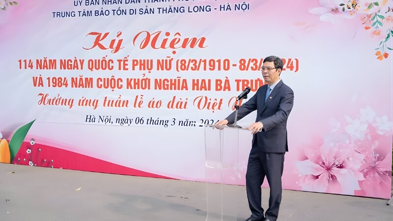 Cấu trúc chuẩn của một lời dẫn chương trình văn nghệ 8/3 chuyên nghiệp