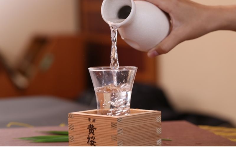 Sake là rượu gạo truyền thống tiêu biểu của Nhật Bản