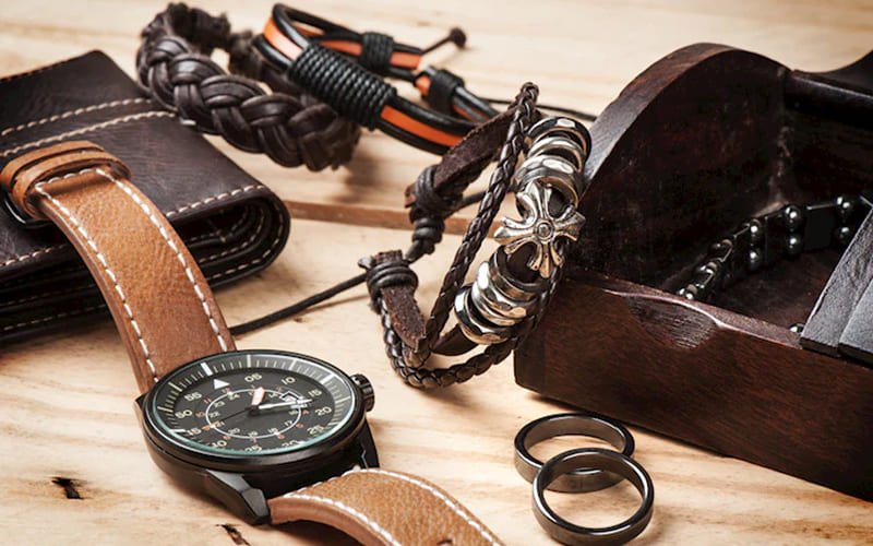 Đồng hồ, phụ kiện thời trang