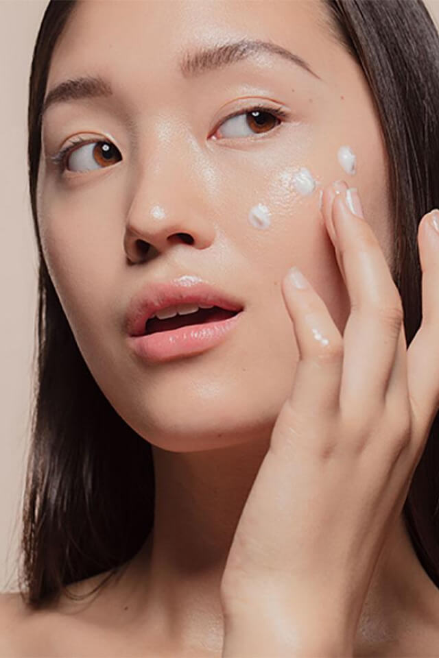 Top kem dưỡng da ban ngày tốt nhất được tin dùng