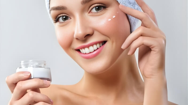 Cách sử dụng kem dưỡng da chống lão hóa hiệu quả