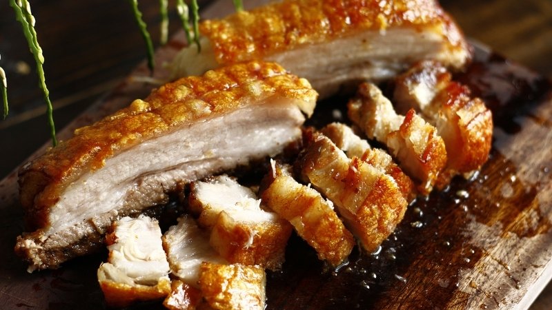 Thịt heo quay giòn bì