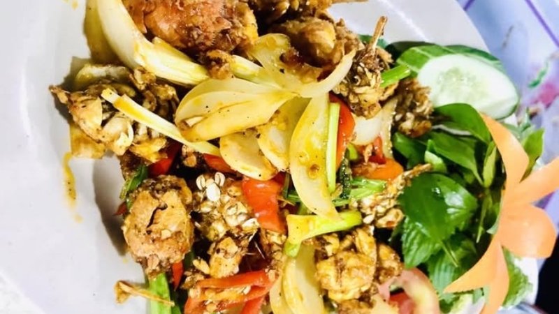 Cua rù rì rang me chua ngọt