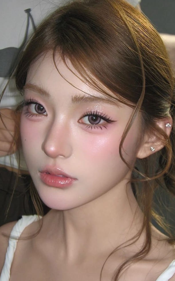 Cách đánh má hồng thác nước đẹp tự nhiên, trendy cho mọi khuôn mặt