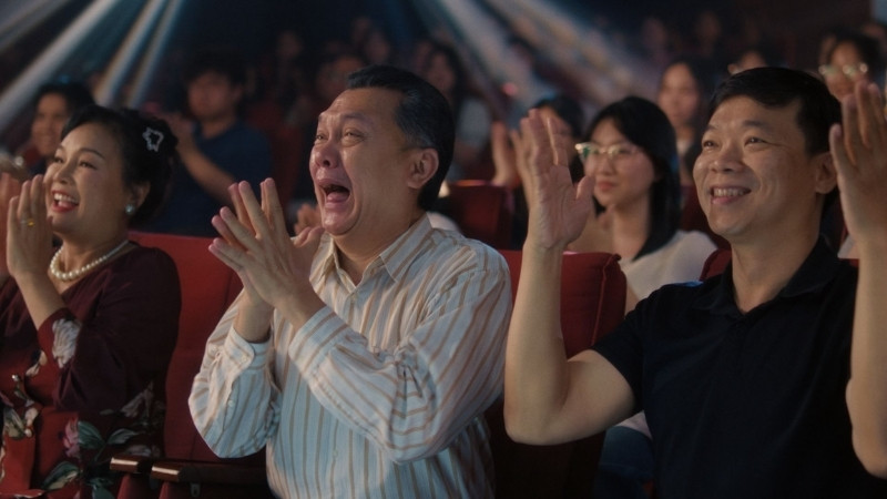 Dàn diễn viên thực lực cùng nghệ sĩ Hữu Châu mang đến những thước phim đầy xúc động