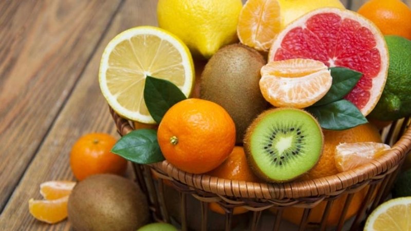 Thay thế đồ ngọt bằng trái cây