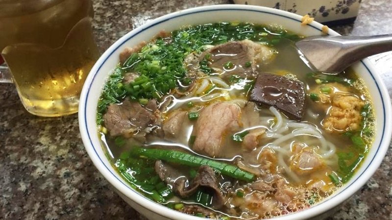 Bún bò Huế O Huyền