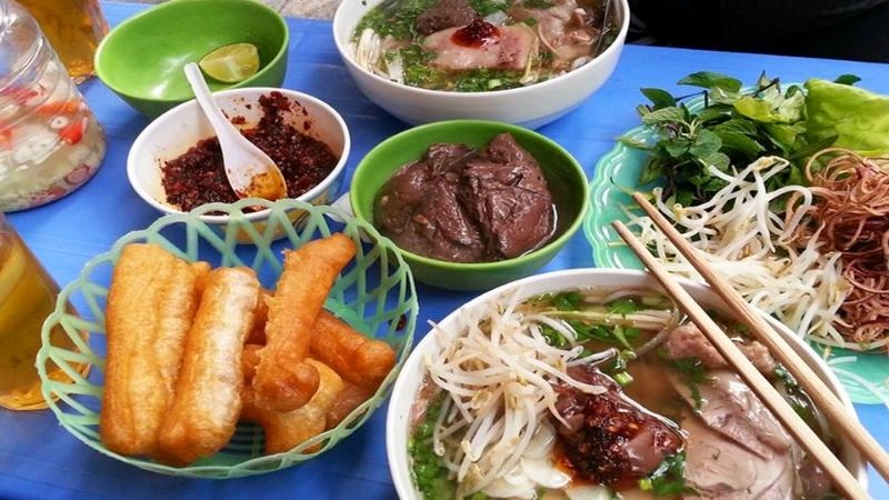 Bún bò Huế Huyền Anh