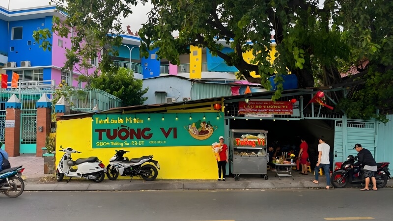 Lẩu bò Mì tiềm Tường Vi