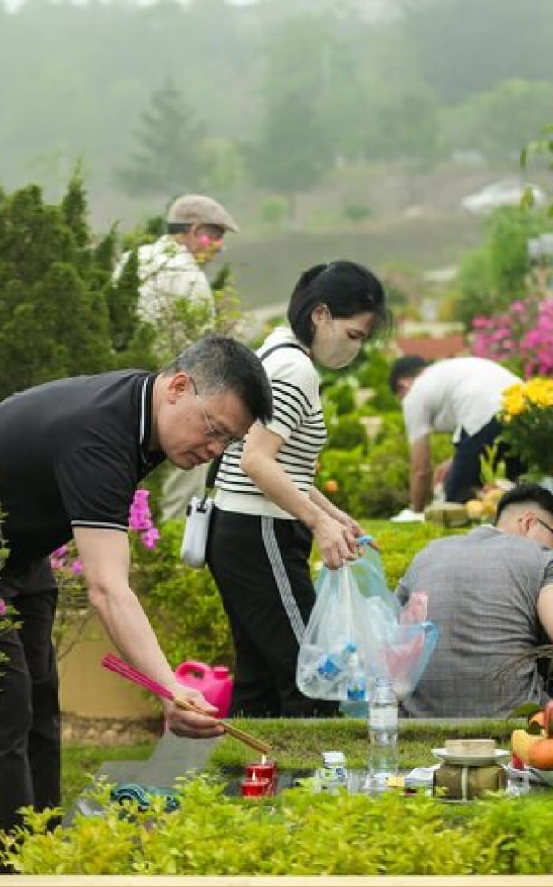 Tết Thanh Minh đi tảo mộ giờ nào tốt? Khung giờ đẹp theo phong tục