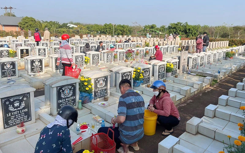 Những điều cần lưu ý khi cúng Thanh Minh ngoài mộ