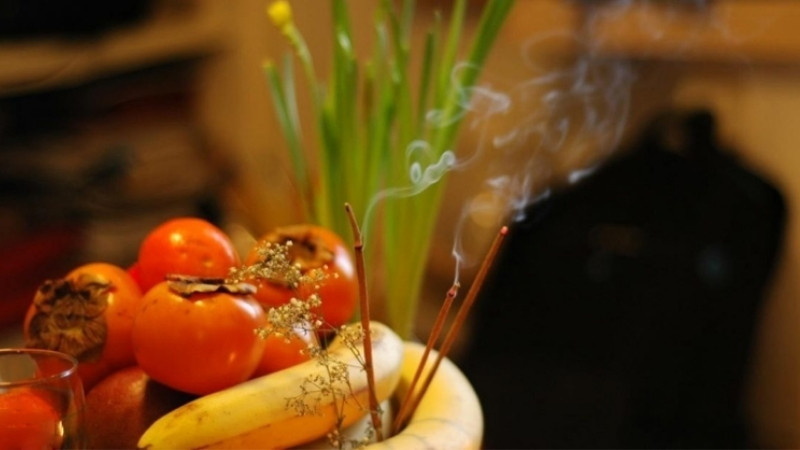 Gia chủ nên cúng vào khoảng 8 - 11 giờ sáng