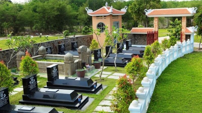 Không dẫm lên mộ người khác