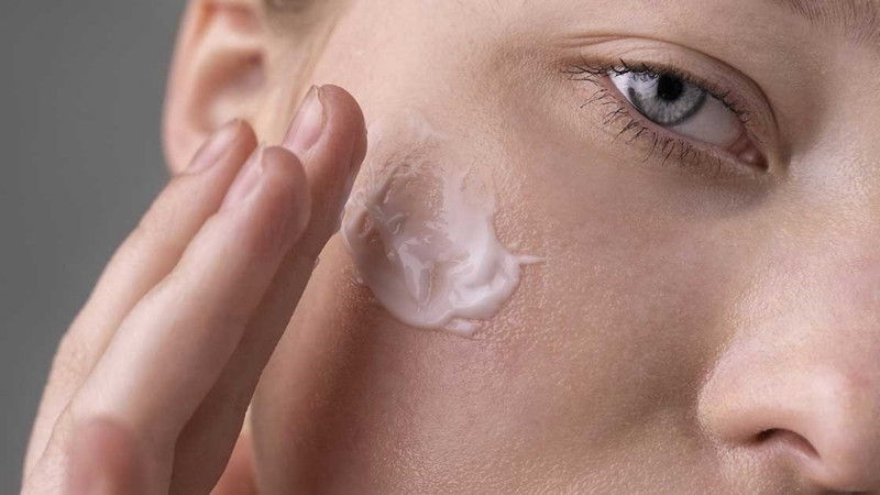 Dưỡng ẩm phục hồi