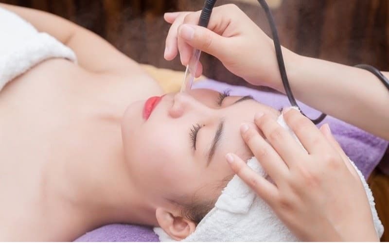 Tránh sai lầm phổ biến khi massage để bảo vệ da.