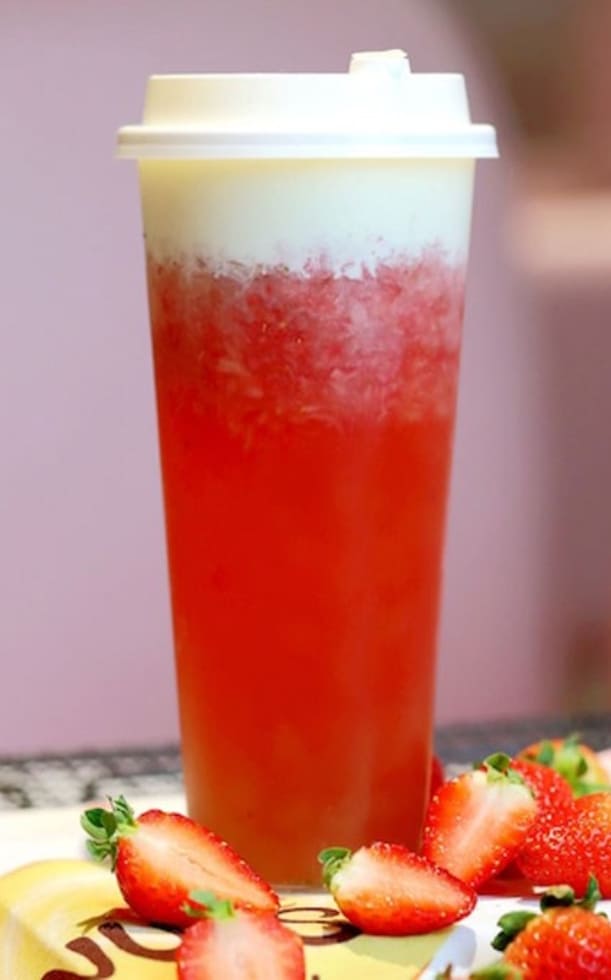 Tuyệt chiêu làm hồng trà dâu kem mặn (macchiato) siêu cuốn, bắt trend giải khát