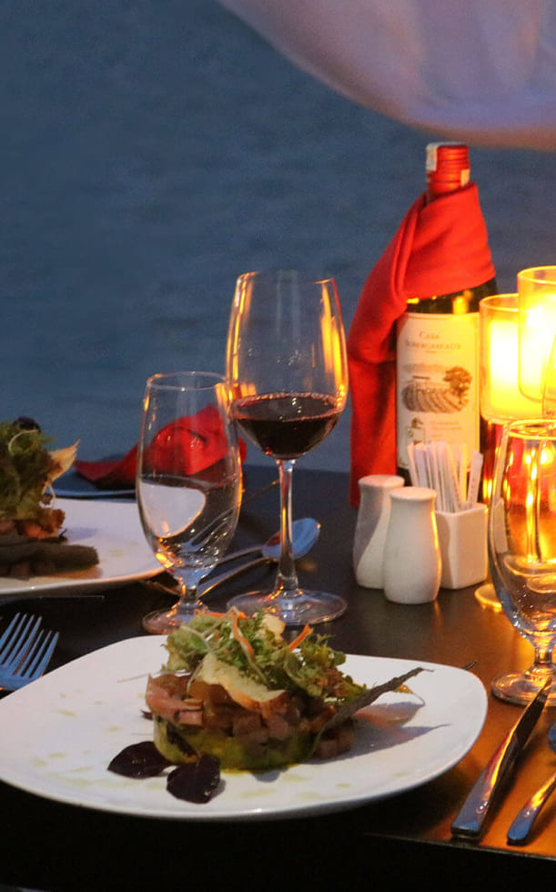 Gợi ý thực đơn bữa tối lãng mạn tại nhà dễ làm và ấn tượng