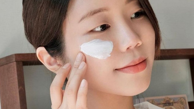 Sử dụng kem chống nắng