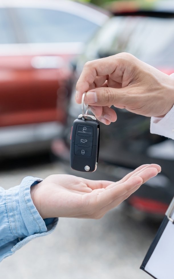 Xem ngày tốt mua xe tháng 4/2026 chuẩn phong thủy