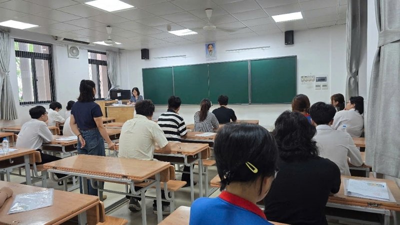 Xét học bạ đánh giá quá trình dài hạn, thi THPT đánh giá năng lực tại một thời điểm