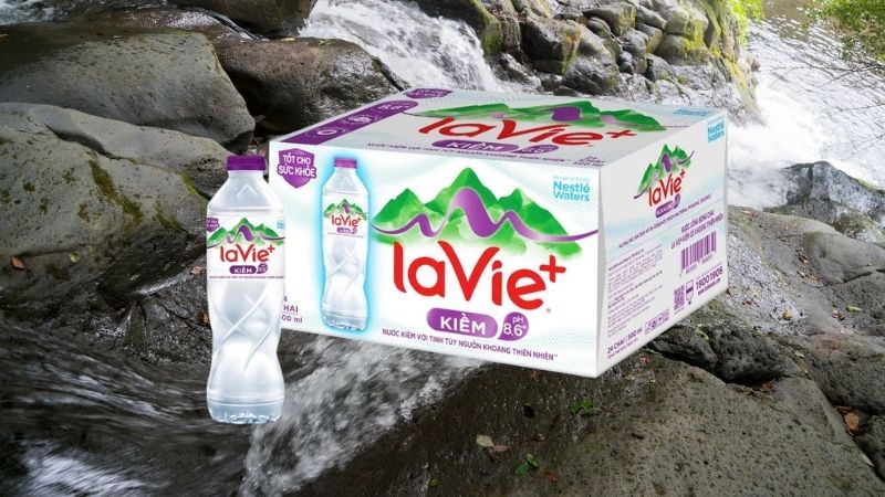 Nước kiềm có khoáng La Vie +