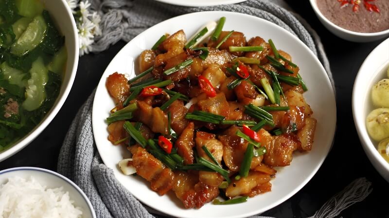 Thịt ba chỉ rang cháy cạnh Thịt ba chỉ rang cháy cạnh