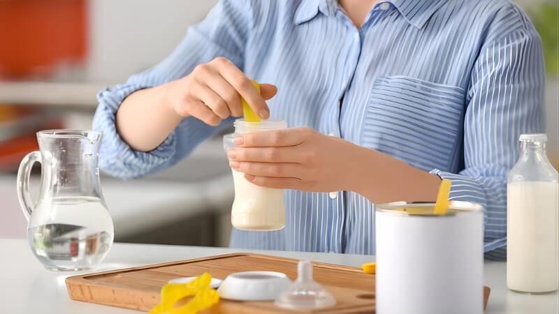 Sử dụng nước kiềm để pha sữa cho trẻ em hoặc uống thuốc tây