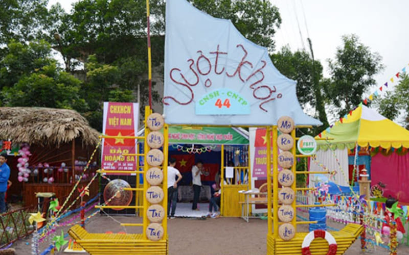 Mẫu cổng trại đơn giản nhưng có khả năng có giải cao