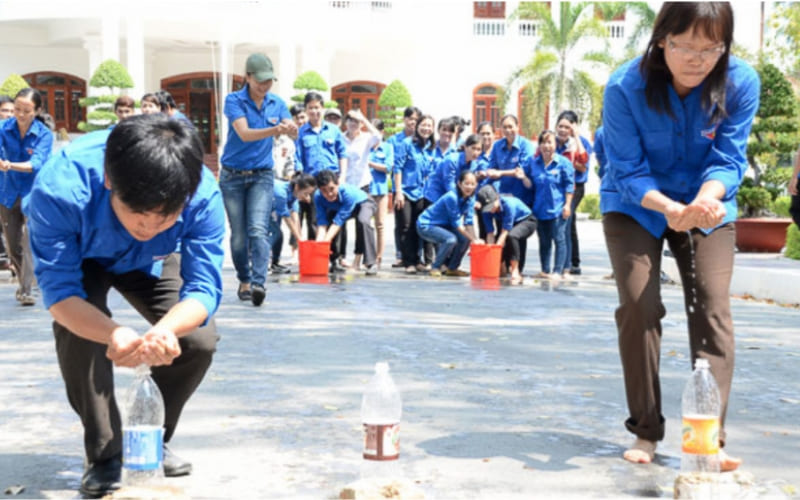 Trò chơi nối tiếp giúp giữ hứng thú mọi người.