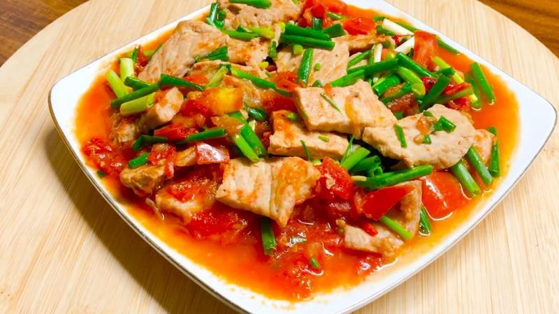Thịt nạc vai sốt cà chua mềm mọng