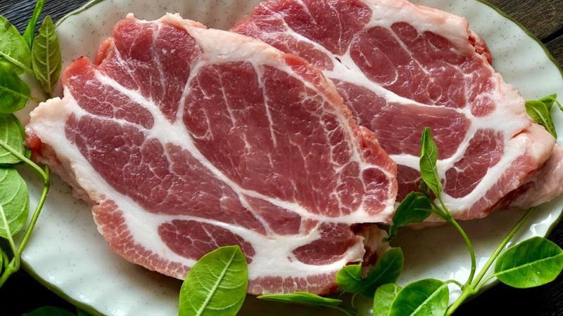 Thịt nạc vai kho tàu truyền thống