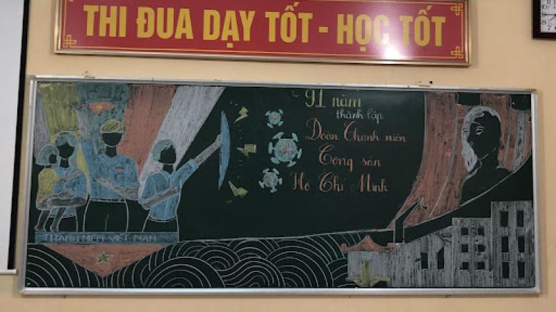 Trang trí bảng 26/3 phong cách nghệ thuật 9