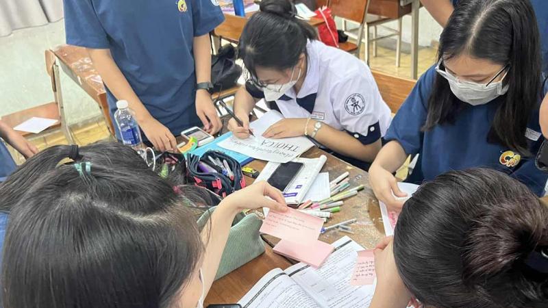 Mẹo trang trí bảng 26/3 đẹp