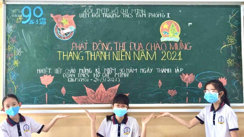 Trang trí bảng kết hợp khẩu hiệu 2