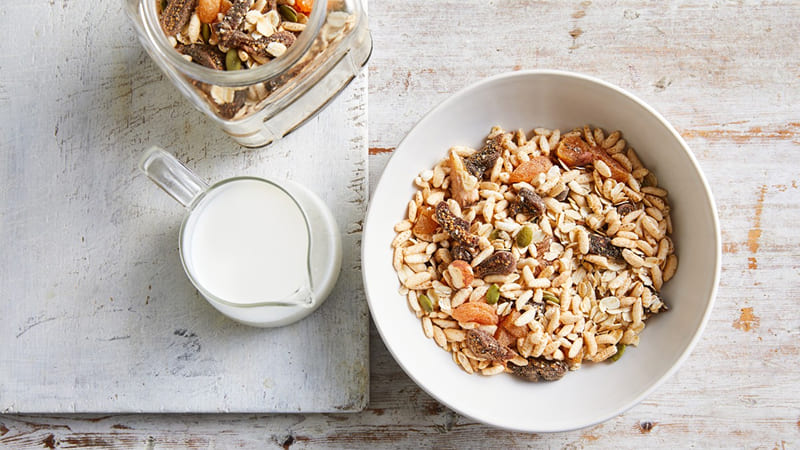 Cách biến tấu muesli nhanh gọn cho người bận rộn
