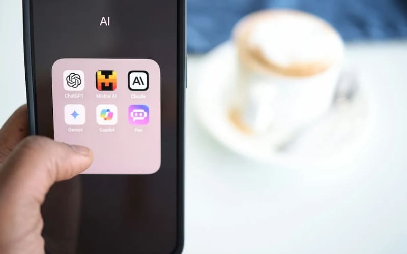 AI giúp người dùng viết email nhanh và chuẩn. AI giúp người dùng viết email nhanh và chuẩn.