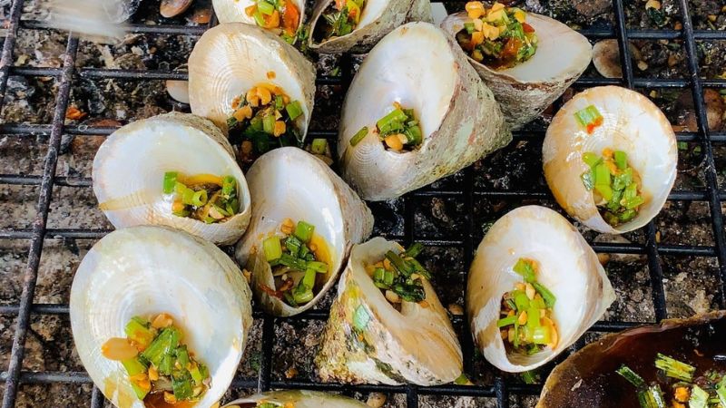 Ăn ốc vú nàng khi đến Ba Làng An Ăn ốc vú nàng khi đến Ba Làng An