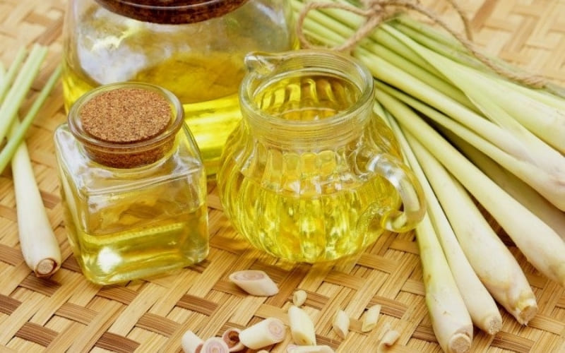 Tinh dầu sả chanh an toàn nếu dùng đúng liều lượng.