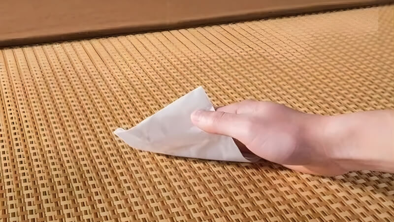 Cách bảo quản chiếu trúc bền lâu